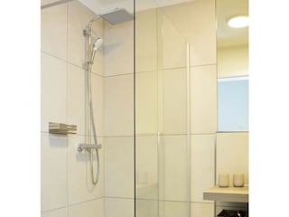 Zweites Badezimmer mit Dusche...