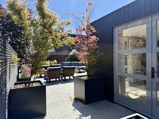 Herrliche und sonnige Dachterrasse