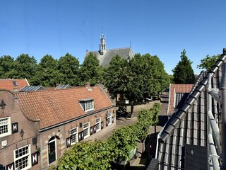 Blik von der Wohnung zur Kirche