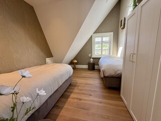 Schlafzimmer mit 2 Einzelbetten 2. Etage