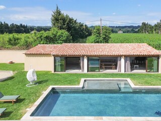 Villa Noves Outdoor Recording 2