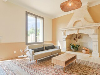 Villa Noves Features 14
