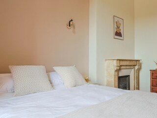 Villa Noves Features 31