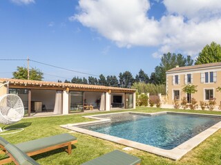 Villa Noves Outdoor Recording 11