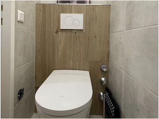 WC mit Bidet (Po-Dusche) Villeroy+Boch