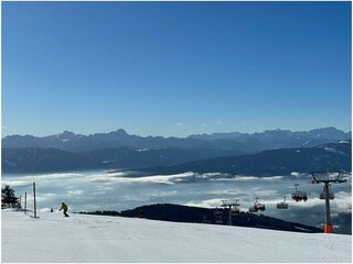 Skifahren mit Panoramablick