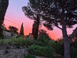 Herrlicher Sonnenaufgang über der Speiseterrasse