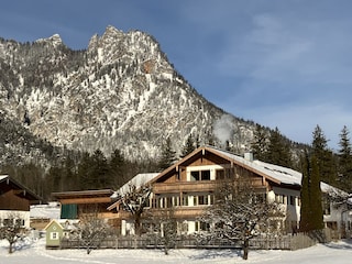 Außenansicht Haus Winter