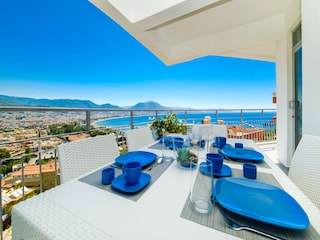 Balkon mit Meerblick, Sitzplatz