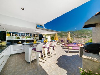 Terrasse mit Küche,  Bar und Grill (Gas )