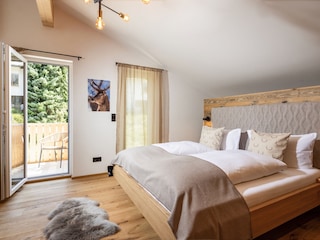 Das große Schlafzimmer "Hirsch"