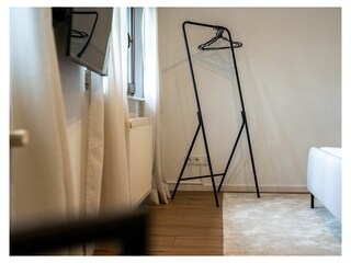 Schlafzimmer 2 im OG mit TV