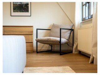 Schlafzimmer 2 im OG mit TV