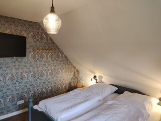 Schlafzimmer 4