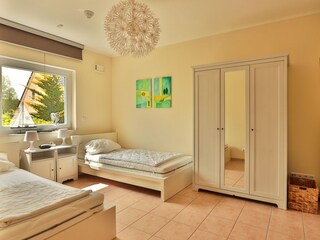 Schlafzimmer 3
