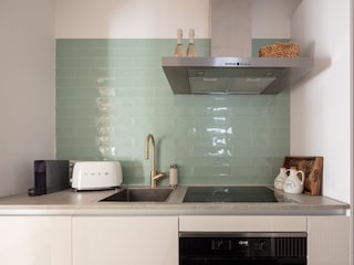 Gut ausgestattete Küche