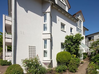 Hausansicht mit Hauseingang
