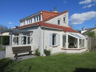 Bungalow "Paal 493" mit Wintergarten - Sonne von allen