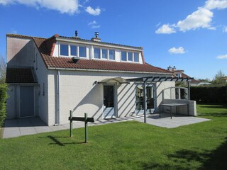 2 Schlafzimmer und Bad im ausgebauten Dachgeschoß