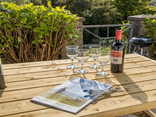 Bungalow Clifden Outdoor Recording 9