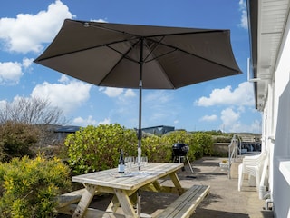 Bungalow Clifden Outdoor Recording 3