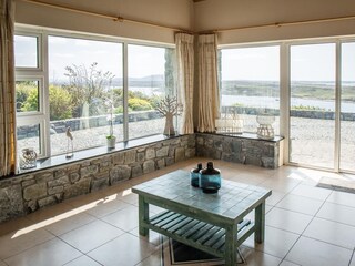 Holiday house Clifden Environment 37