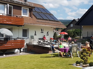 Erholen Sie sich im Garten vom Stress des Alltags