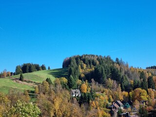 Genießen Sie vom Balkon den einmaligen Panoramablick