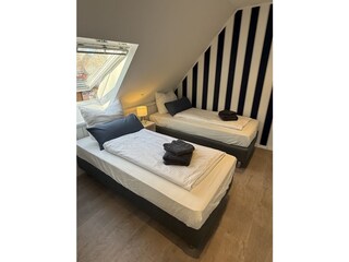 Schlafzimmer Variante 2 - Betten getrennt