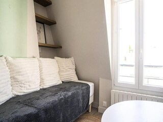 Apartment Paris Outdoor Recording 2