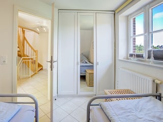 Obergeschoss Schlafzimmer mit zwei Betten