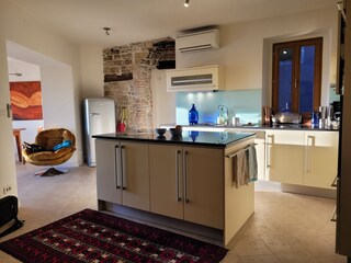 voll ausgestattete Küche