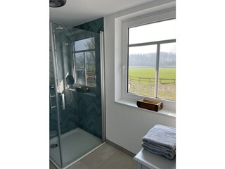 Duschbad mit Ausblick