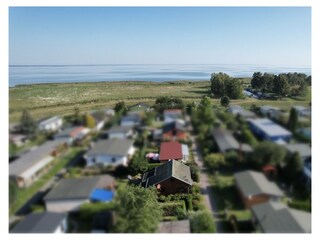 Viel Wasser und Grün unmittelbar vor der Haustür