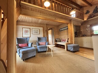 Der erste Blick in das luftige und helle Holzhaus