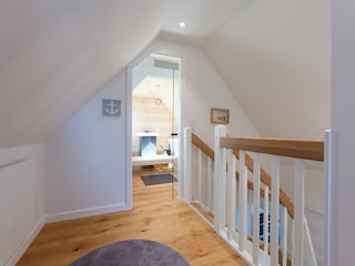 Dachgeschoss mit Sauna und Sitzecke