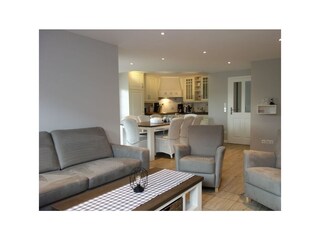 Die Sitzecke mit Blick zur Küche