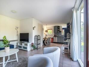 Ferienhaus in Grou mit Whirlpool & Terrasse - Grou - image1