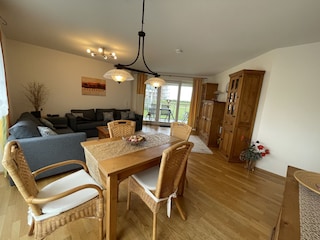 Wohnzimmer mit Sitzecke