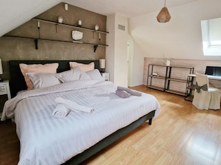 Schlafzimmer-1