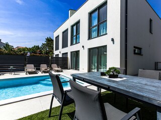 Villa Banjole Outdoor Recording 3