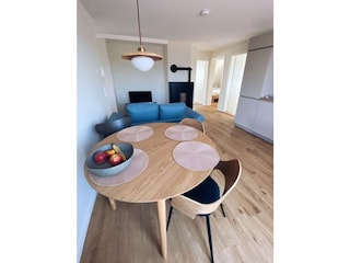 Essbereich mit Kamin