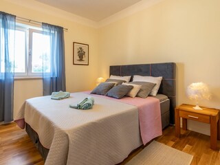 Antspannende Atmosphäre in diesem Schlafzimmer.