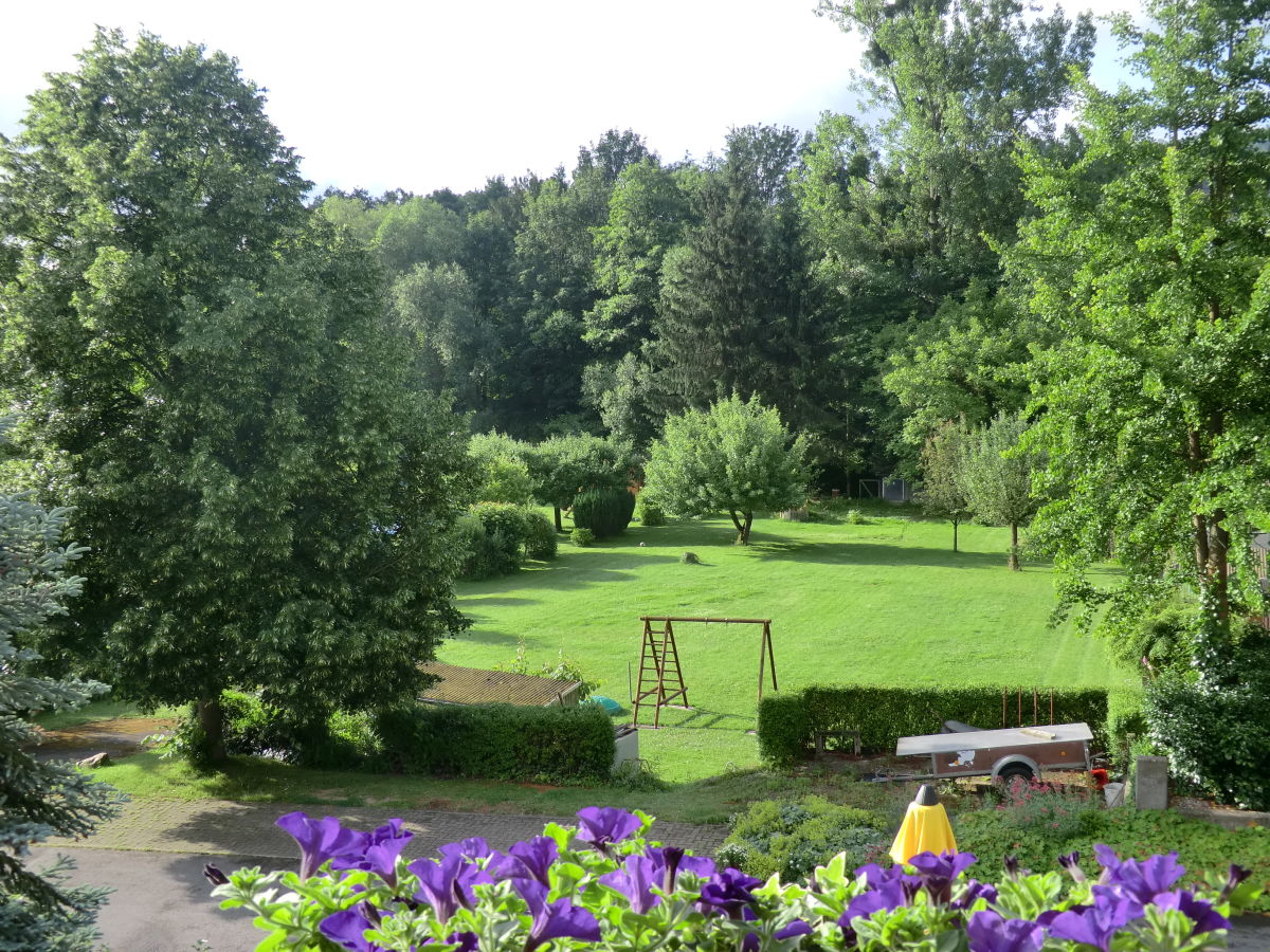 Blick vom Balkon auf unsere Spielwiese