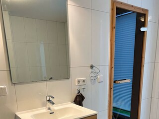 ...und eigener Sauna