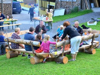 Grillen am Lagerfeuer