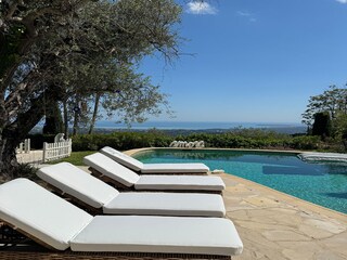 Schöner Poolbereich