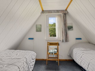 Schlafzimmer oben mit 2 Einzelbetten.