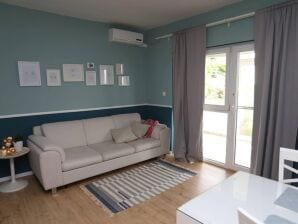 Garden Oasis - Kaštel Lukšić - One Bedroom Apartment with Balcony - Kaštel Lukšić - image1