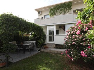 Appartement Kaštel Lukšić Buitenaudio-opname 3